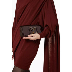 Louis Vuitton Amarante Vernis Leather Sobe Clutch Purse Handbag Burgundy